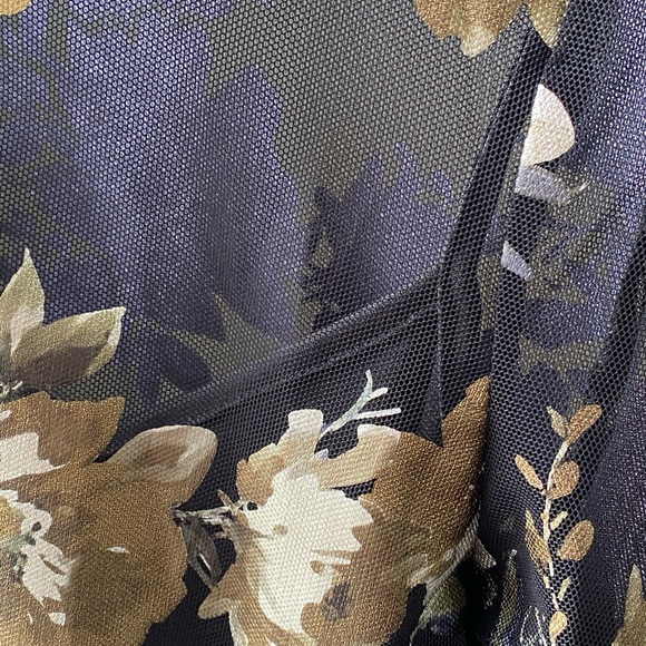 Le chateau dress - Picture 7 of 7